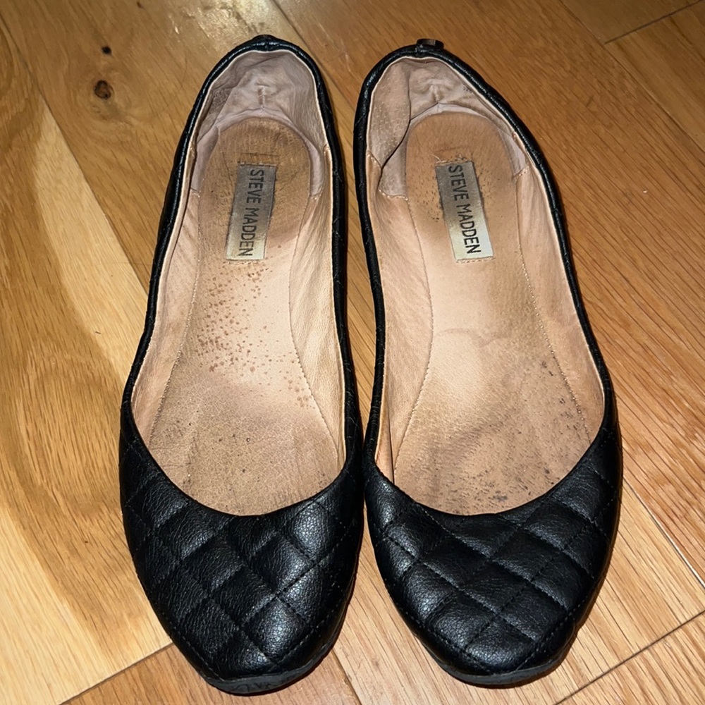 Steve Madden Black Ballet Flats